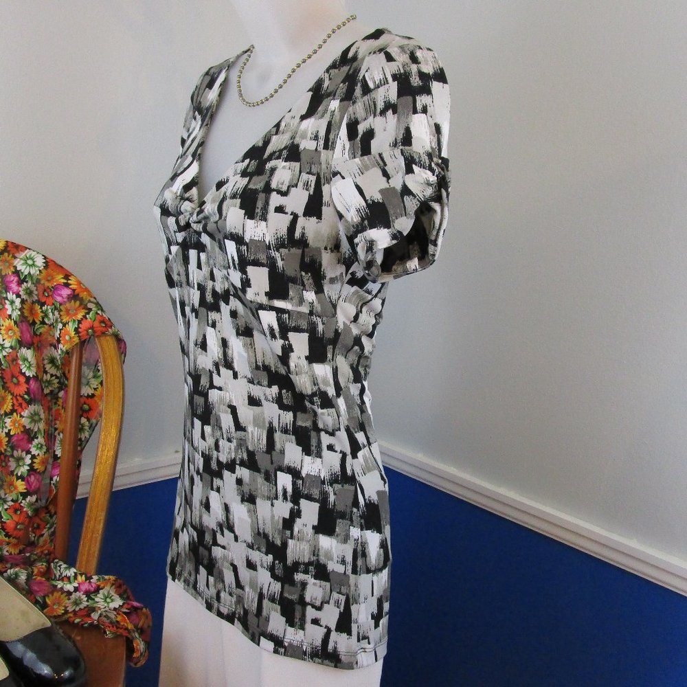 Worthington Flattering Knit Top - Picture 3 of 9